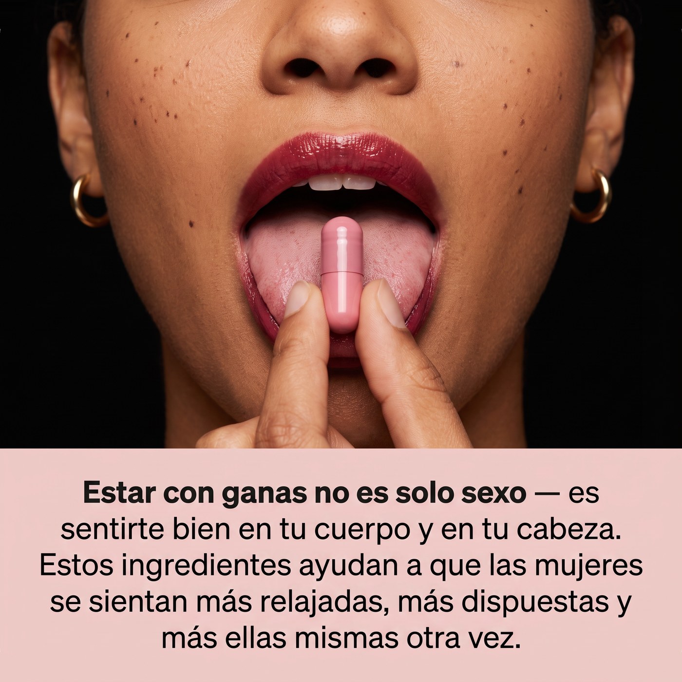Mujer tomando una cápsula de URO